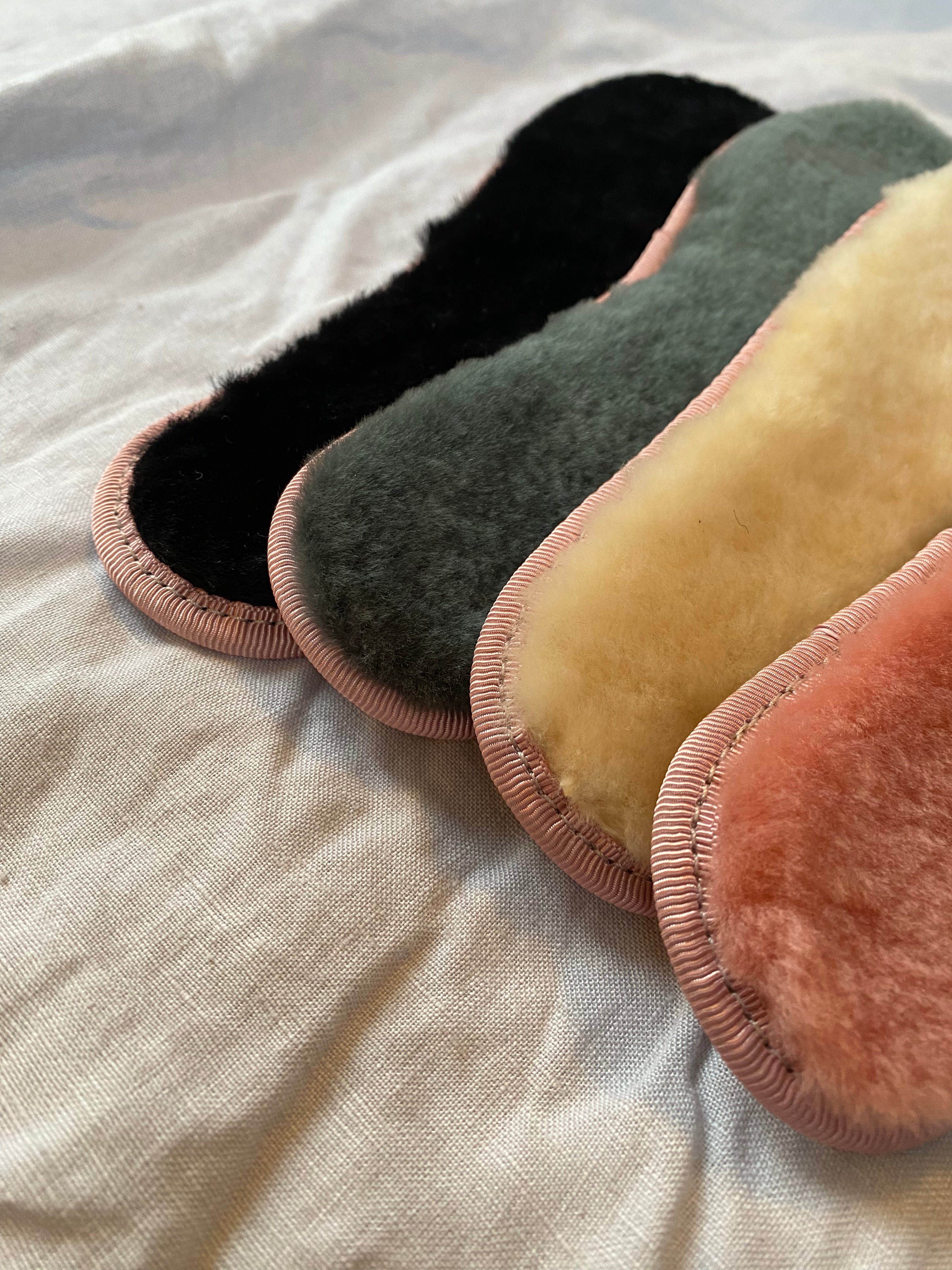 Alice Bow Luxe Shearling Insoles - breathable padding with ribbon trim and soft suede fabric backing.