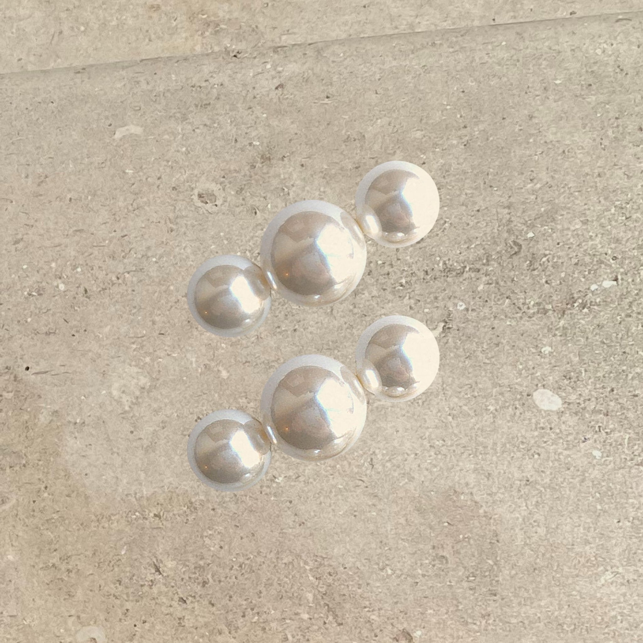 Three Pearl Shoe Clips - Alice Bow