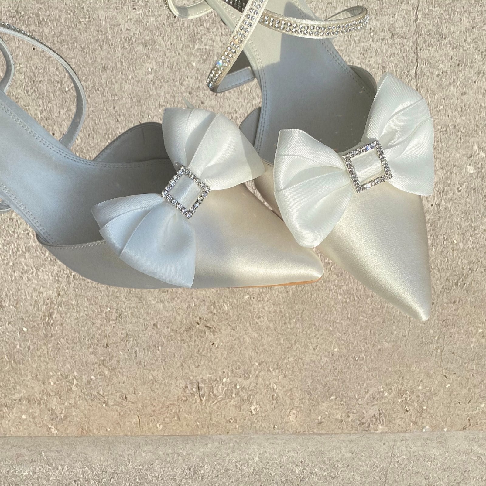 White Satin and Diamante Bow Shoe Clips – Alice Bow